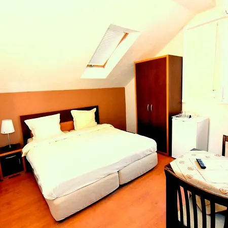 Δωμάτια σε οικογενειακή κατοικία Holiday Leba *