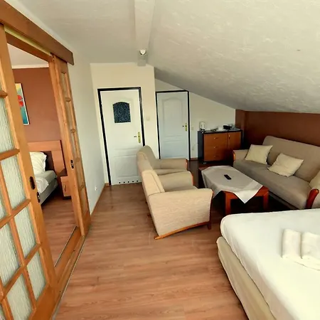 Homestay Holiday Leba Leba